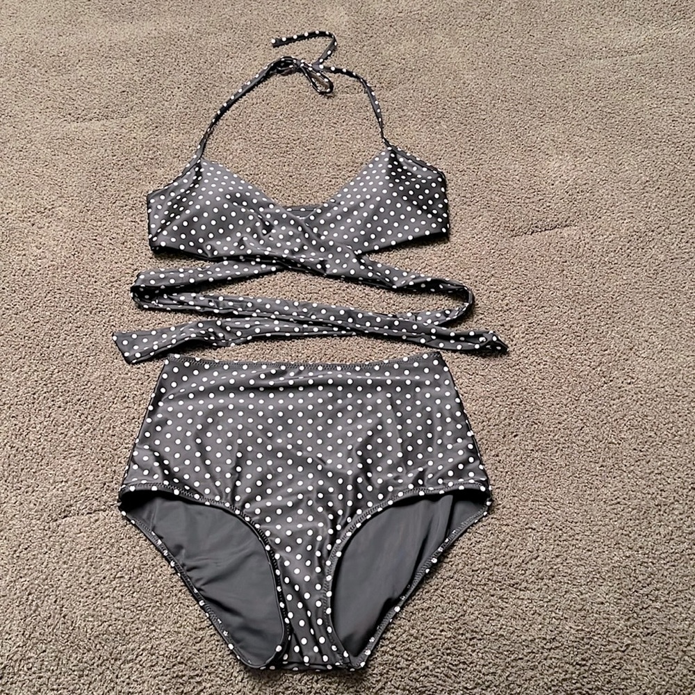 NWT aerie wrap swim top size M with full coverage high waisted bottom size S